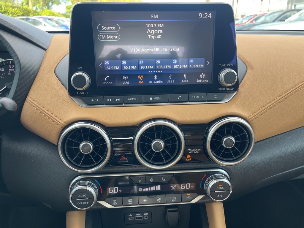 2023 Nissan Sentra SV photo 11