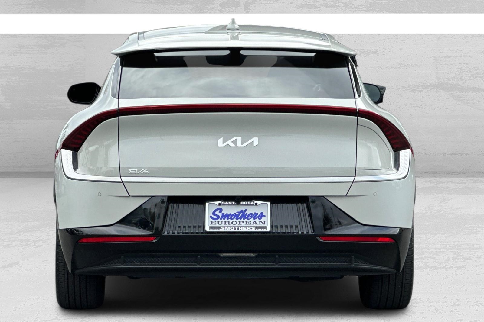 2022 Kia EV6 Wind photo 4
