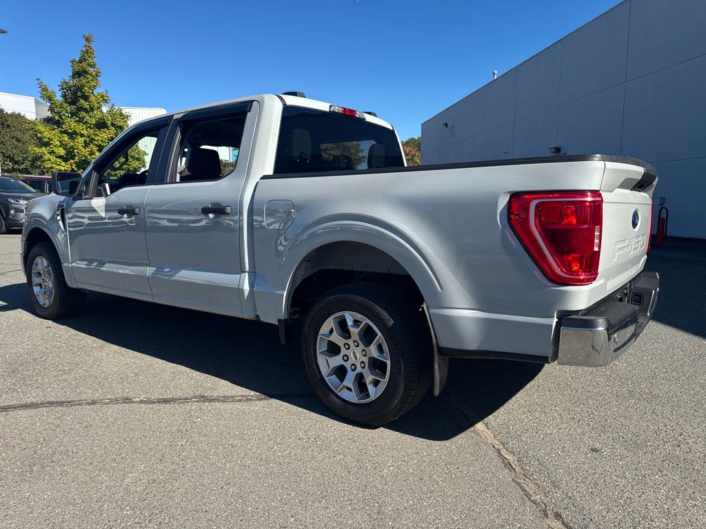 2023 Ford F-150 XLT photo 3