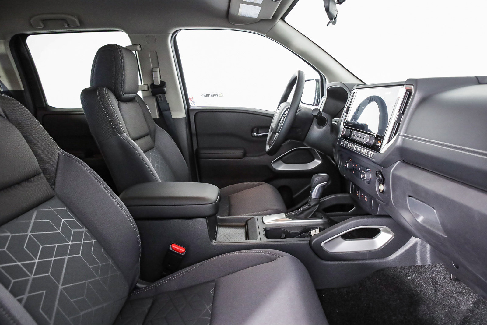 2025 Nissan Frontier SV photo 15
