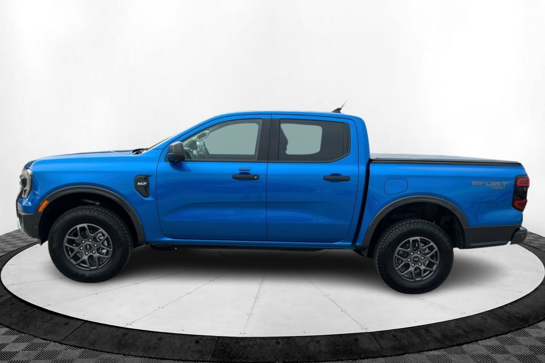 2024 Ford Ranger XLT photo 2