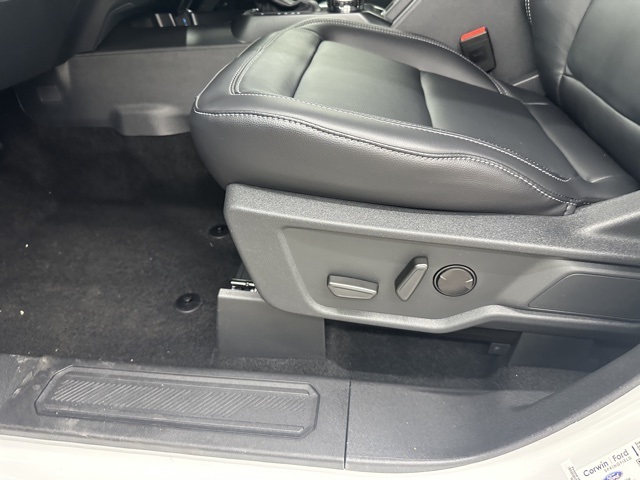 2025 Ford Bronco Outer Banks photo 34