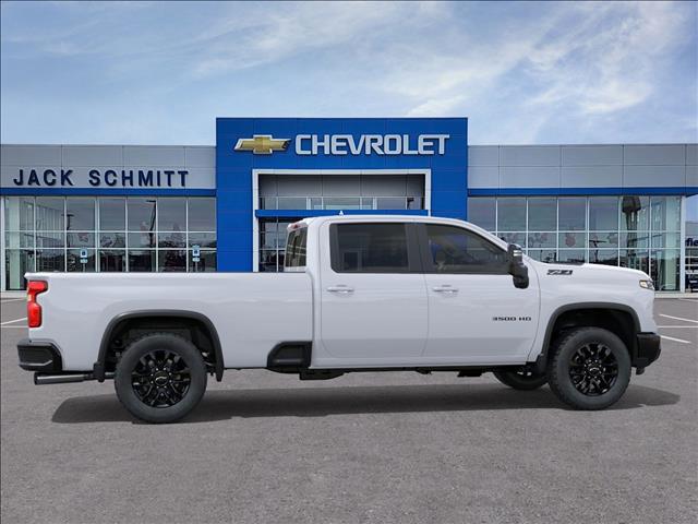 2026 Chevrolet Silverado 3500HD LT photo 5