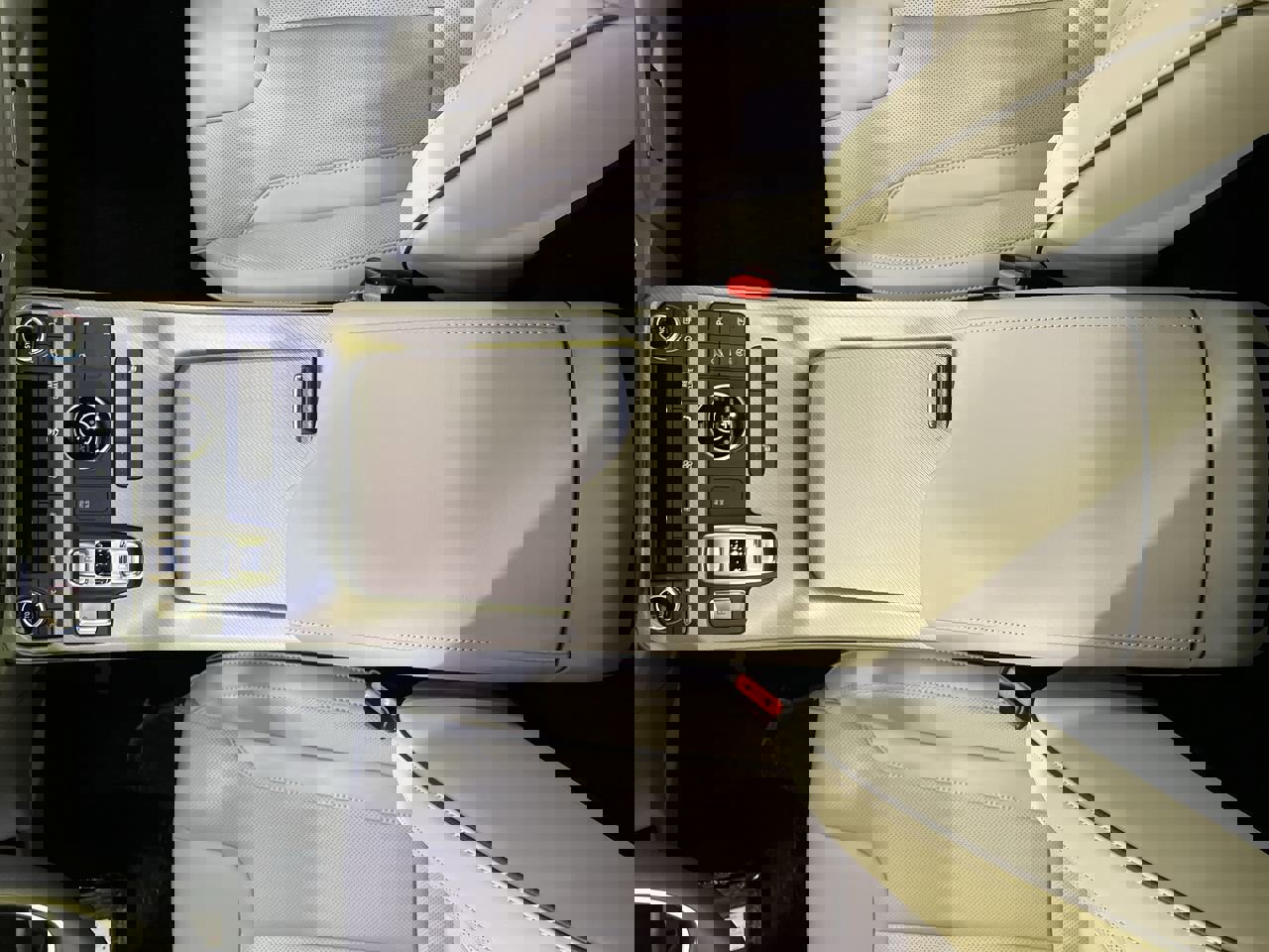 New 2025 Typhoon Silver Hyundai SEL image 22