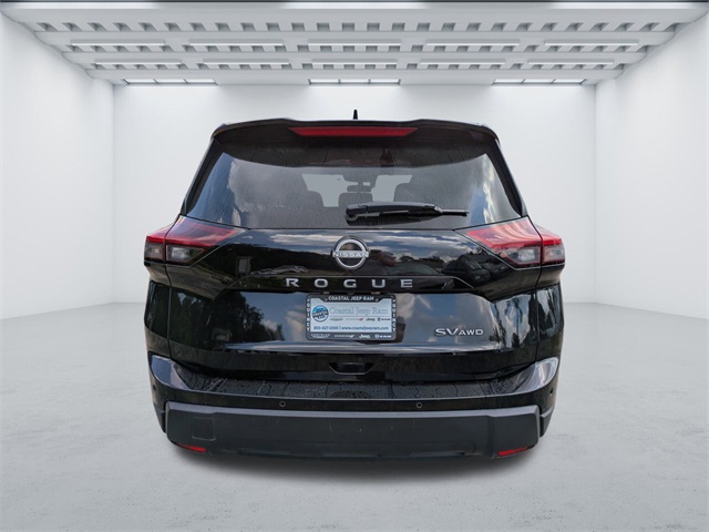 2024 Nissan Rogue SV photo 4