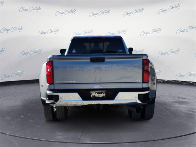 2026 Chevrolet Silverado 3500HD LT photo 4