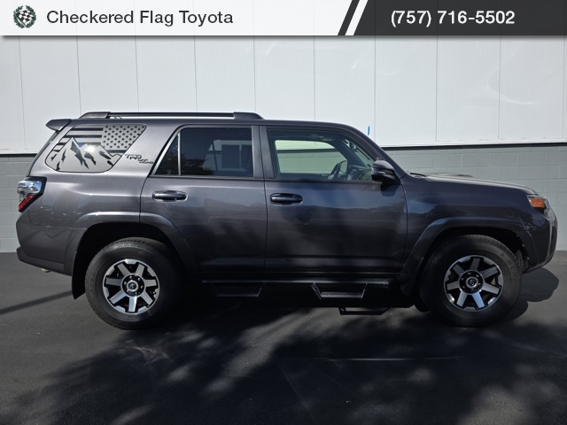 2023 Toyota 4Runner TRD Off-Road Premium photo 9