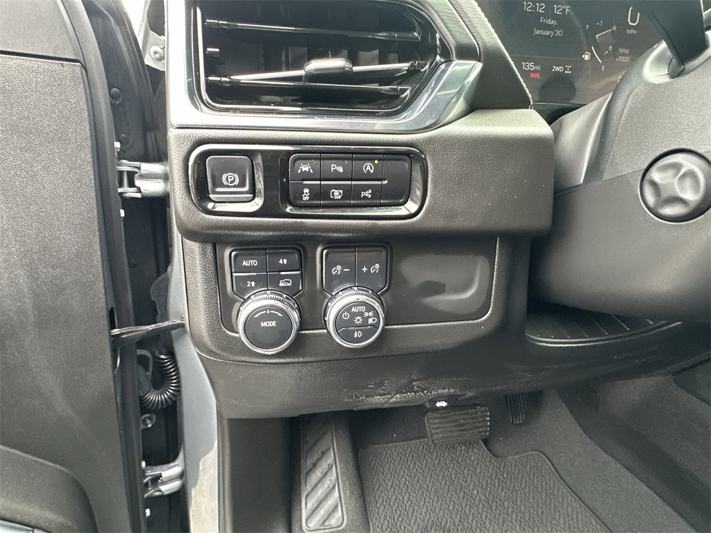 2025 GMC YUKON - Image 15