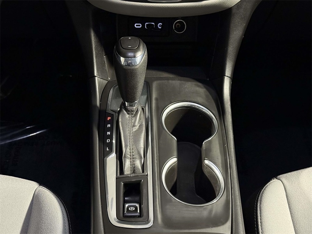 2020 Chevrolet Equinox LS photo 18