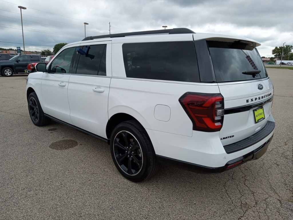 2024 Ford Expedition MAX Limited photo 9