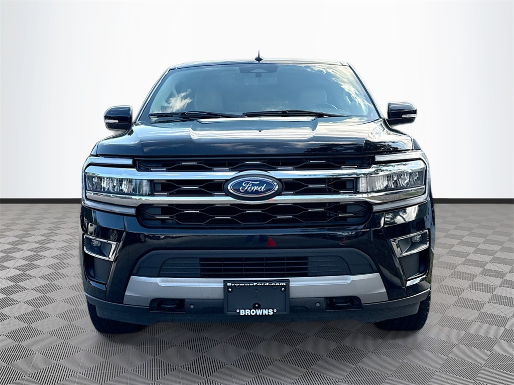 2022 Ford Expedition Limited photo 2