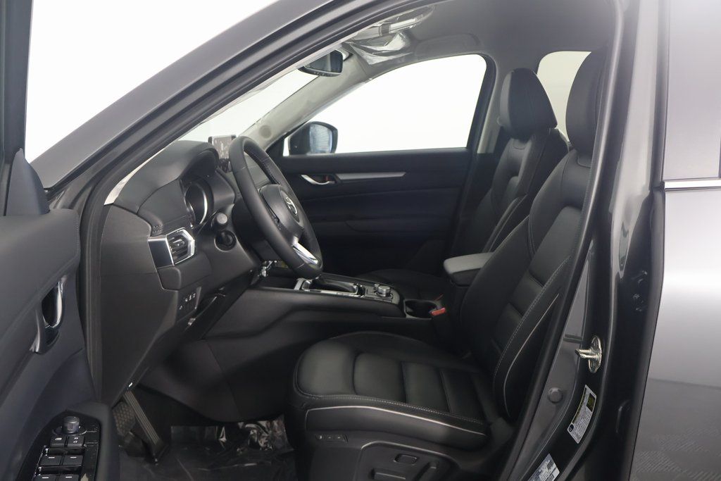 2025 Mazda CX-5 2.5 S Preferred photo 5