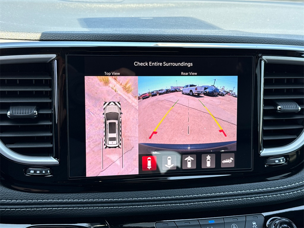 2025 Chrysler Pacifica photo 29