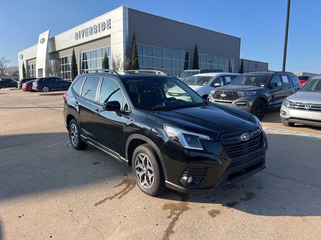2023 Subaru Forester Premium