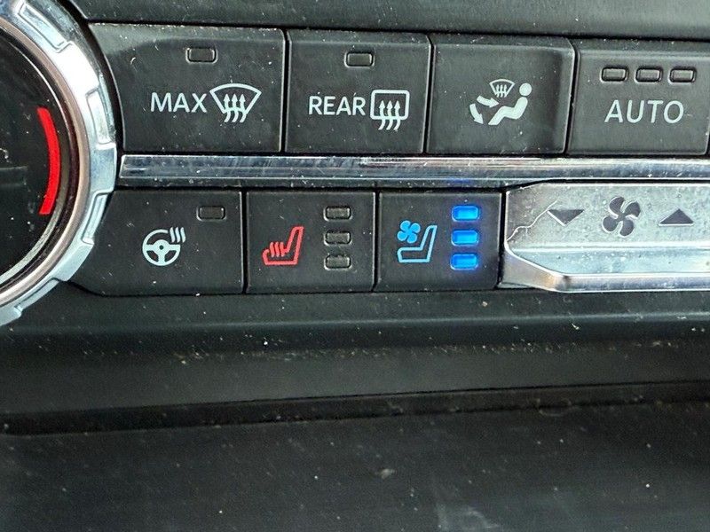 2022 Ford F-150 Lariat photo 23