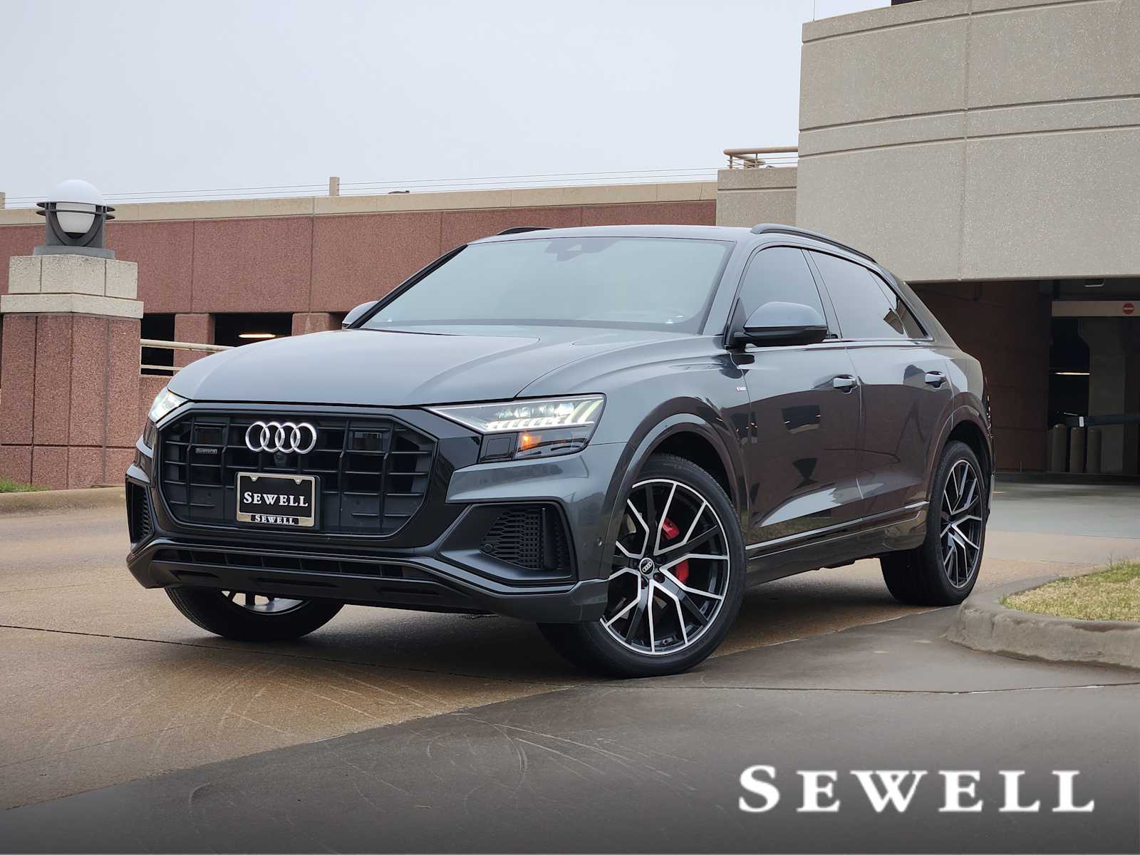 2022 Audi Q8 Prestige's photo