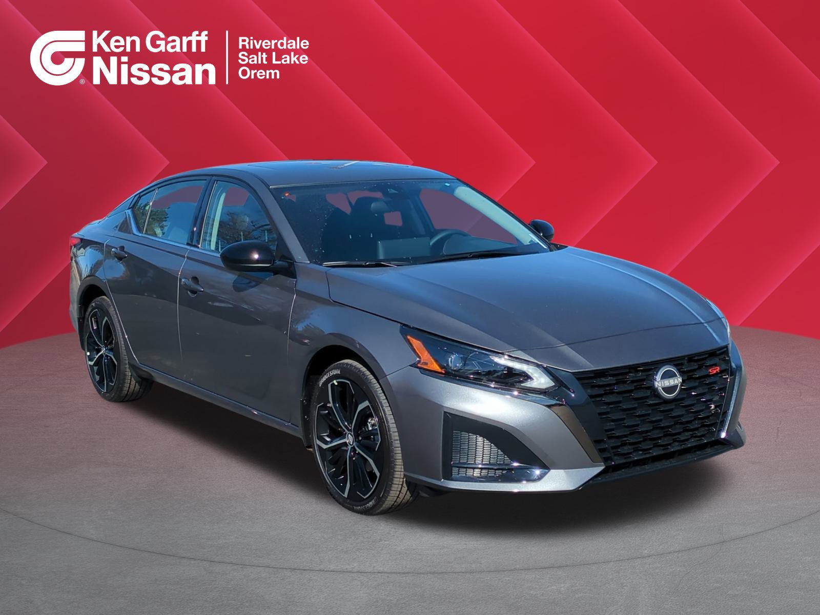 2025 Nissan Altima SR's photo