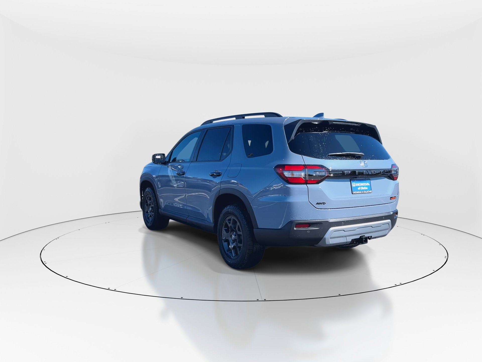 2025 Honda Pilot TrailSport photo 3