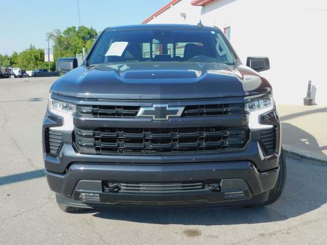 2024 Chevrolet Silverado 1500 RST photo 3