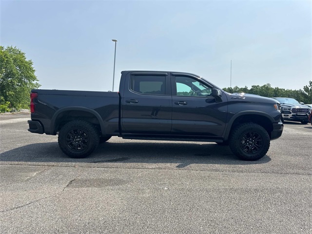 2023 Chevrolet Silverado 1500 ZR2 photo 2
