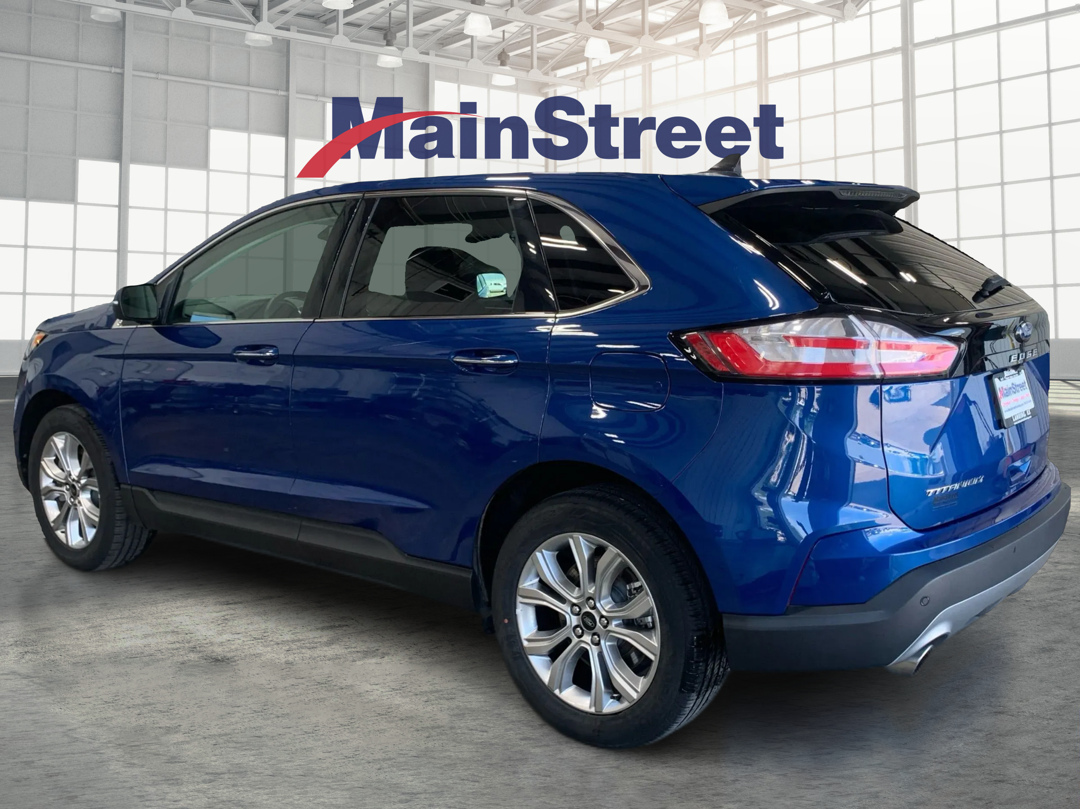 2024 Ford Edge Titanium photo 3