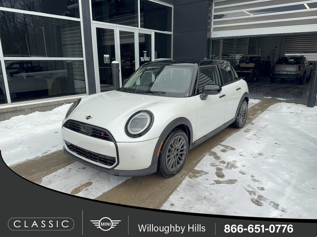 2025 MINI Hardtop 4 Door S's photo