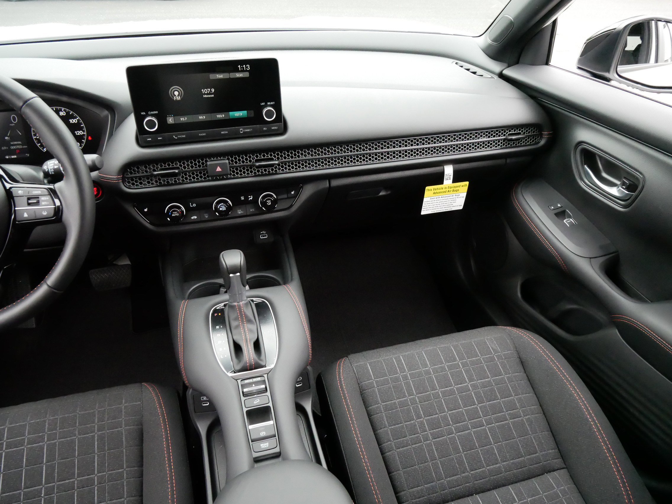 2025 Honda HR-V Sport photo 10