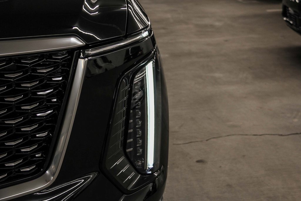 2026 Cadillac Escalade Luxury photo 6