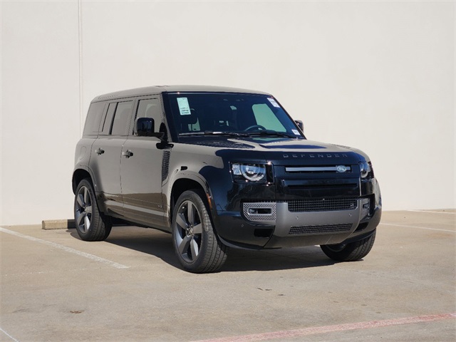 2025 Land Rover Defender 110 V8 photo 3