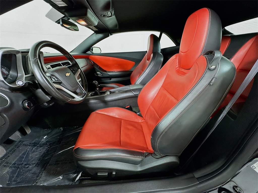 2013 Chevrolet Camaro 2LT photo 5