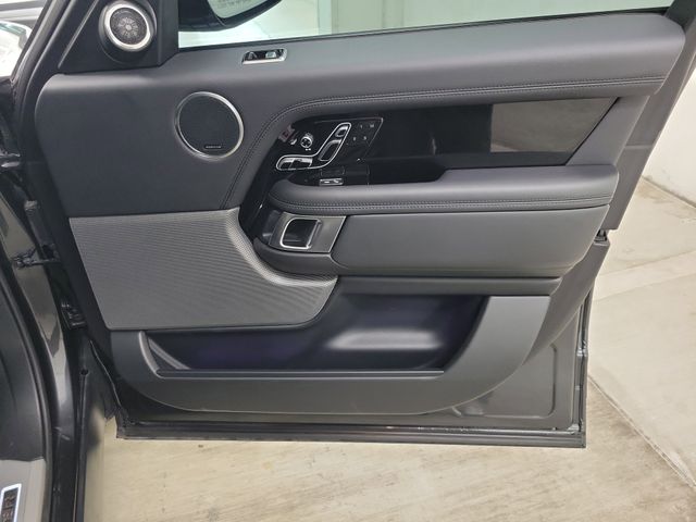 2019 Land Rover Range Rover HSE photo 29