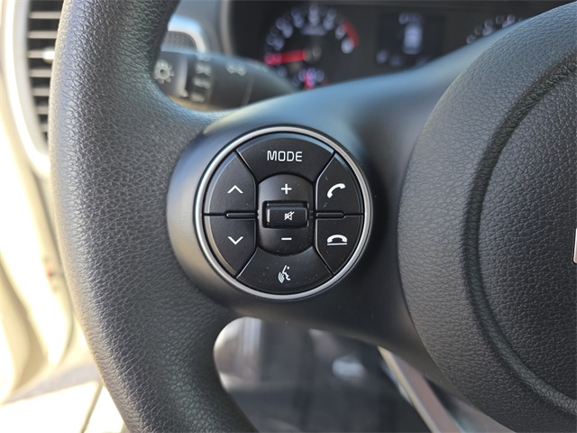 2022 Kia Soul LX photo 23