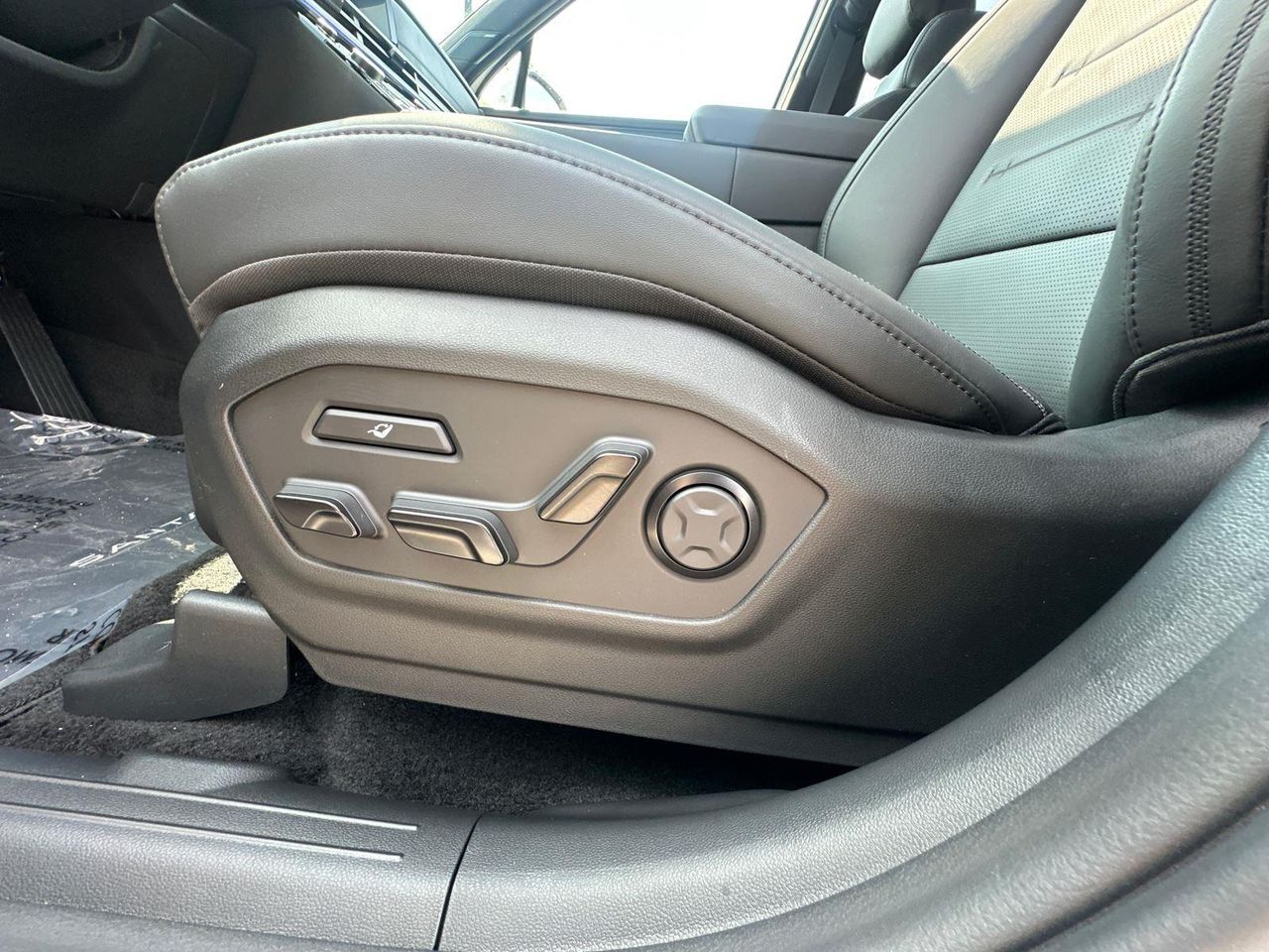 2026 Hyundai Santa Fe Calligraphy photo 12