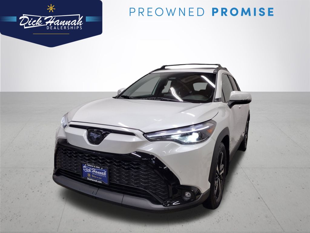 2024 Toyota Corolla Cross XSE's photo