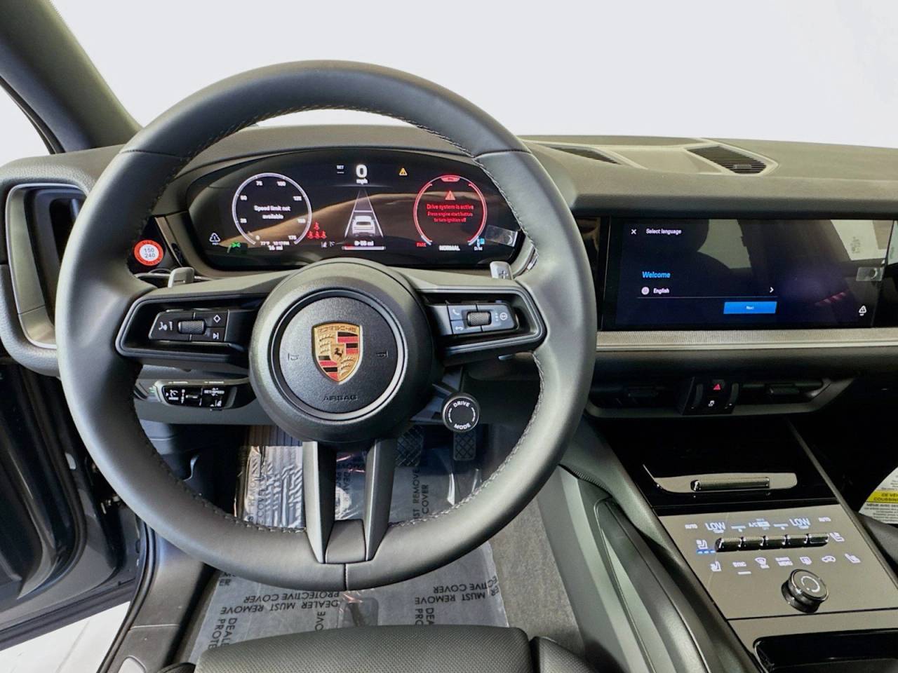 2025 Porsche Cayenne photo 12