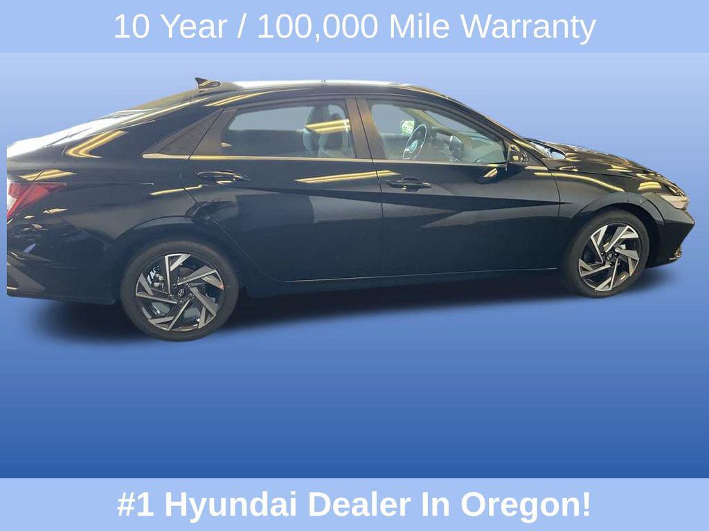 2025 Hyundai Elantra Hybrid Limited photo 7