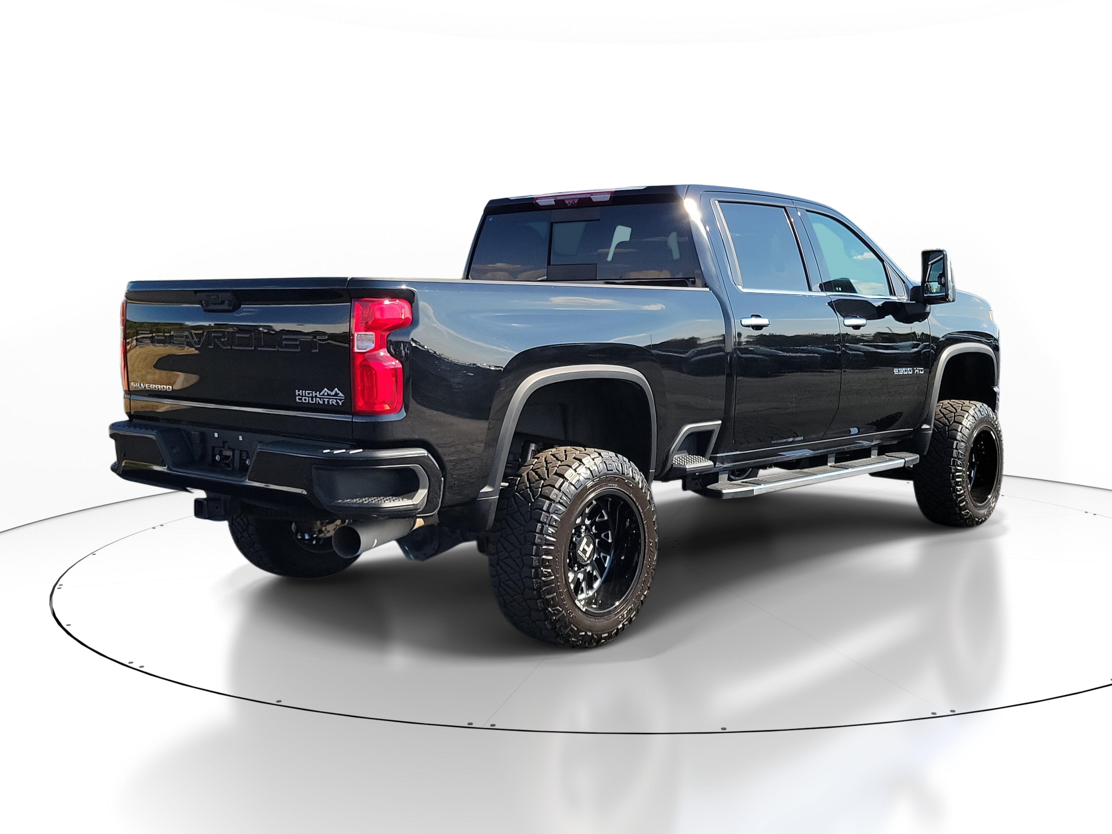 2023 Chevrolet Silverado High Country photo 4