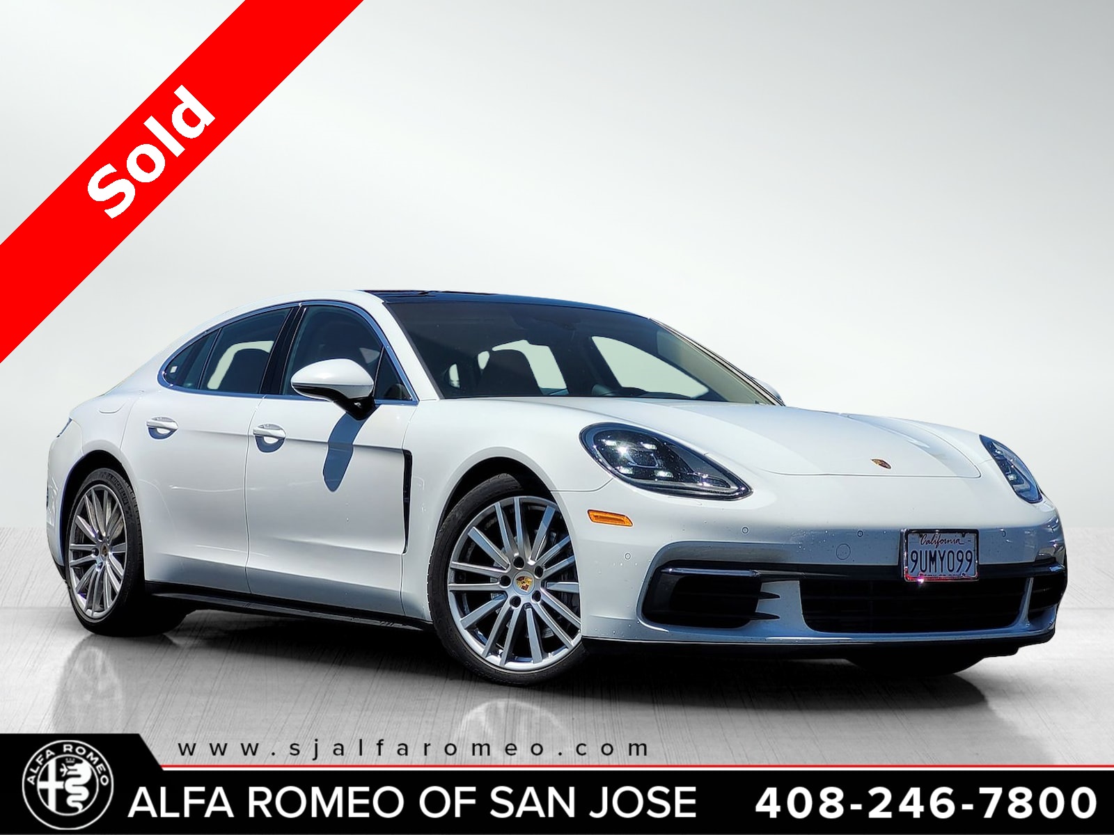 2018 Porsche Panamera 4's photo