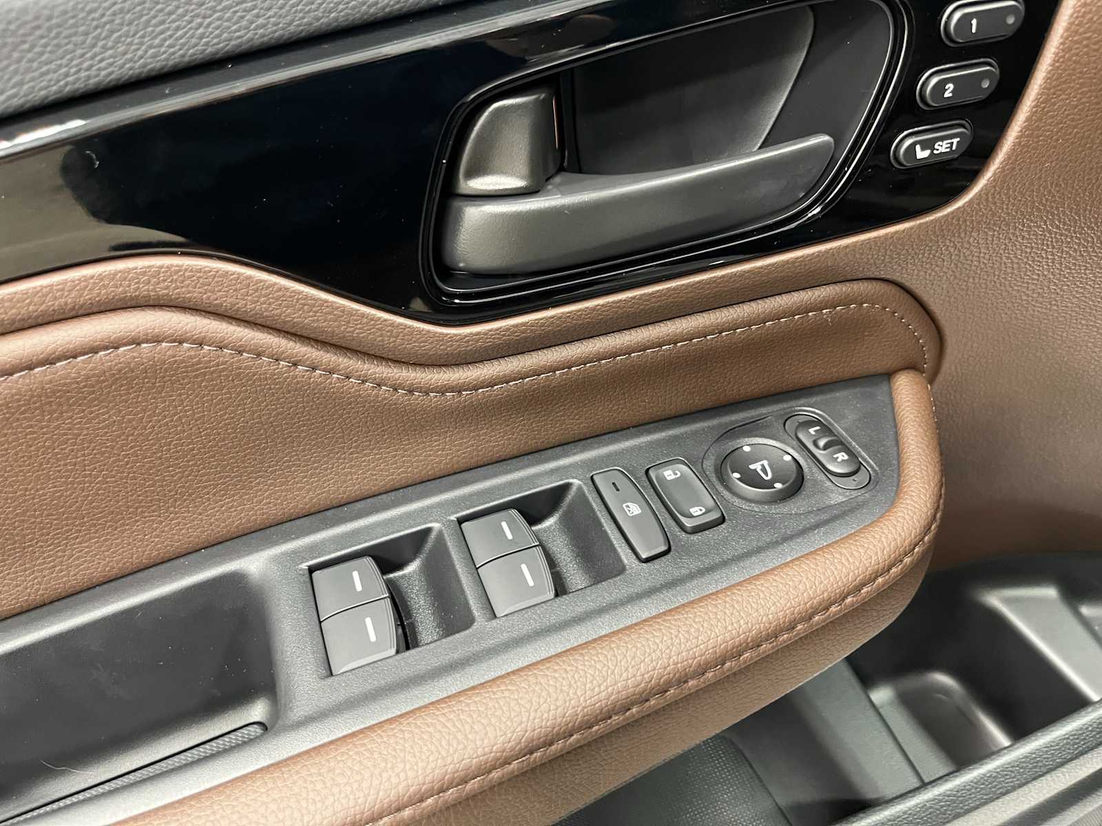 2026 Honda Odyssey Touring photo 10
