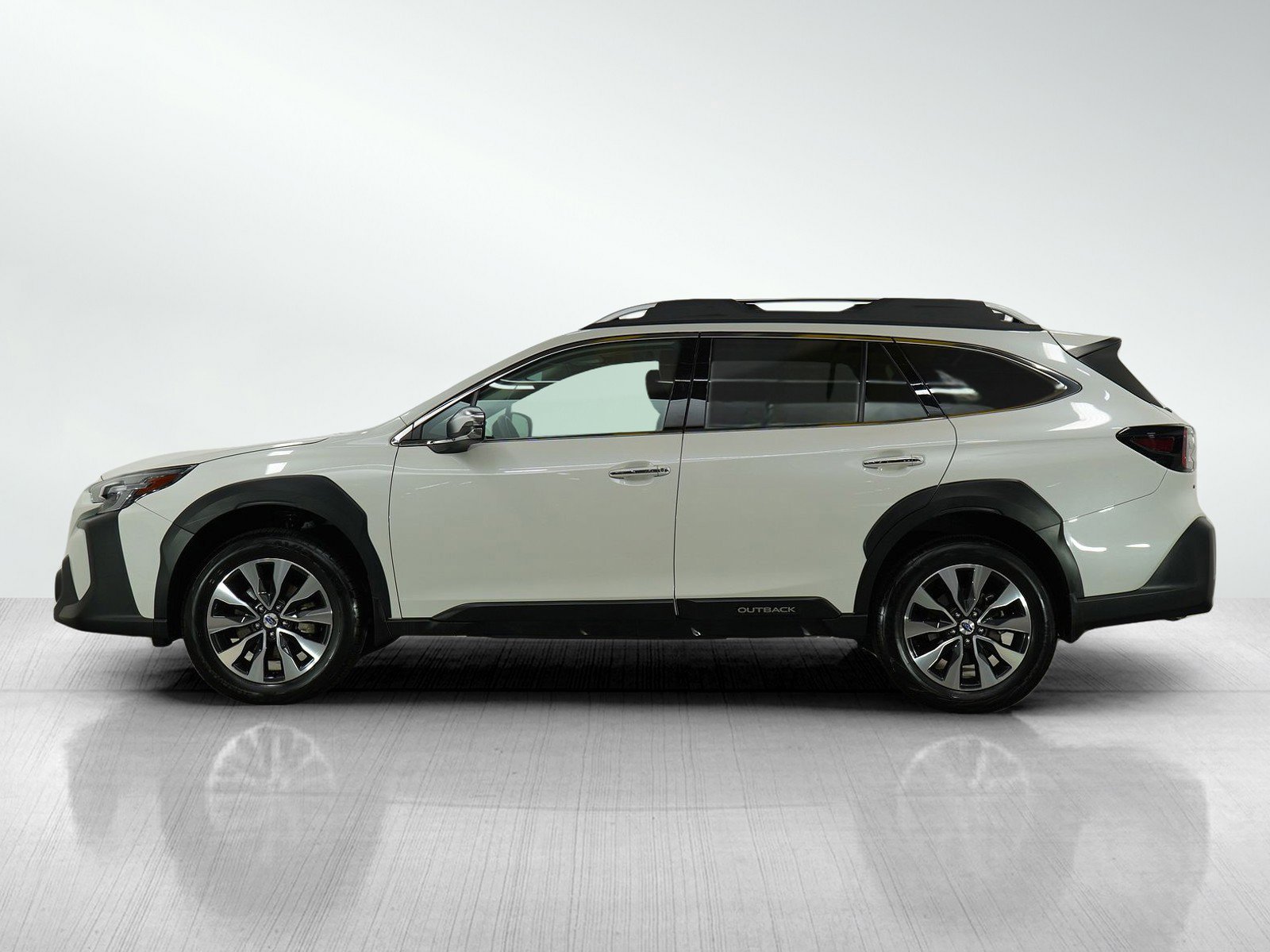 Used 2024 Subaru Outback Touring with VIN 4S4BTGPD7R3190825 for sale in Burnsville, Minnesota