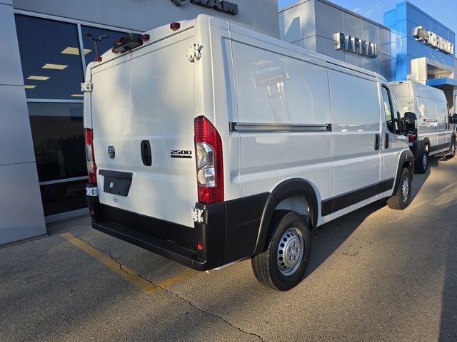 2025 Ram ProMaster 2500 Base photo 3
