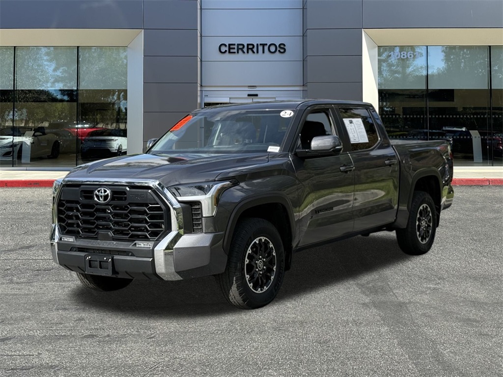 2024 Toyota Tundra SR5's photo