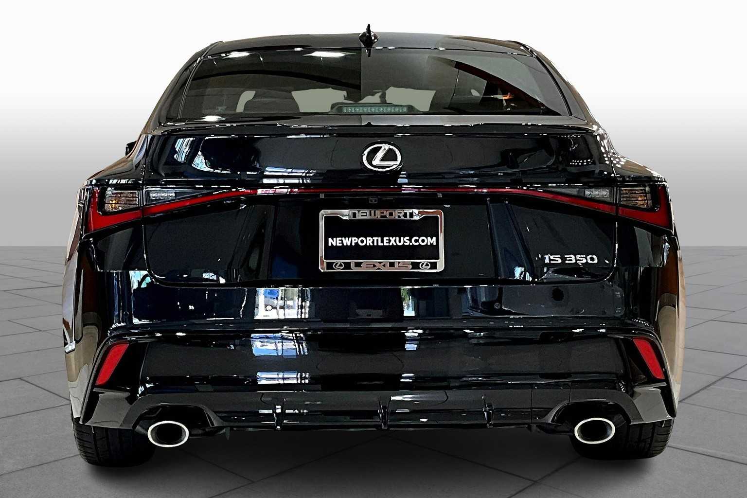 2025 Lexus IS 350 F SPORT photo 4