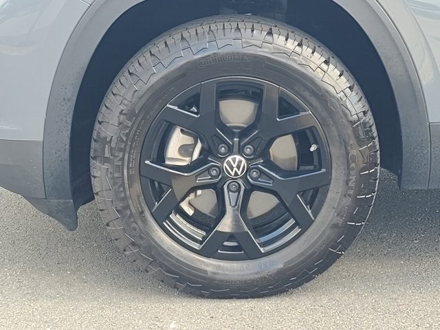 2025 Volkswagen Atlas Peak Edition photo 5