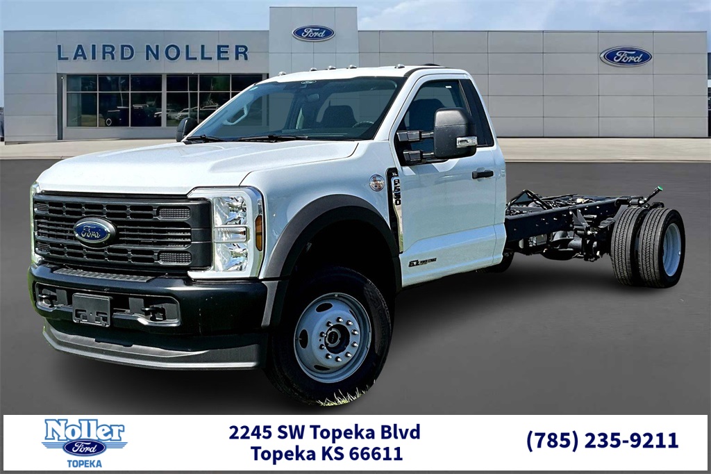 2025 Ford F-550 Super Duty Chassis Cab XL's photo
