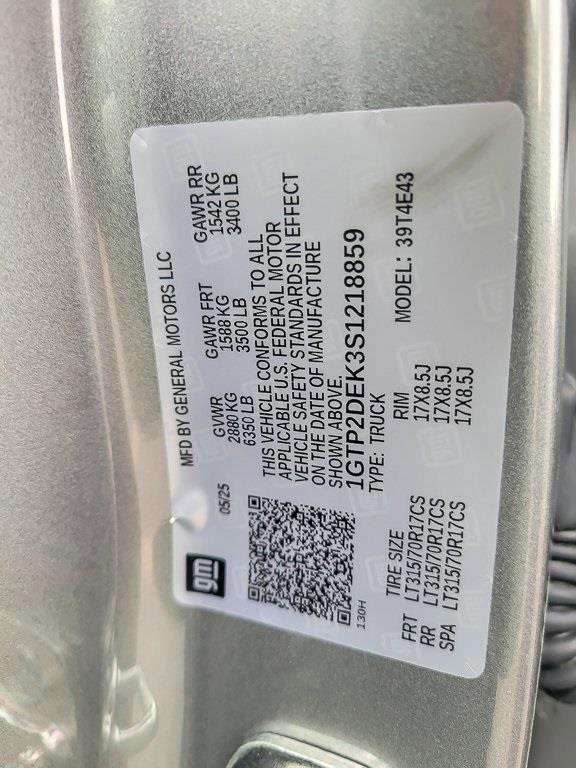 2025 GMC CANYON - Image 17