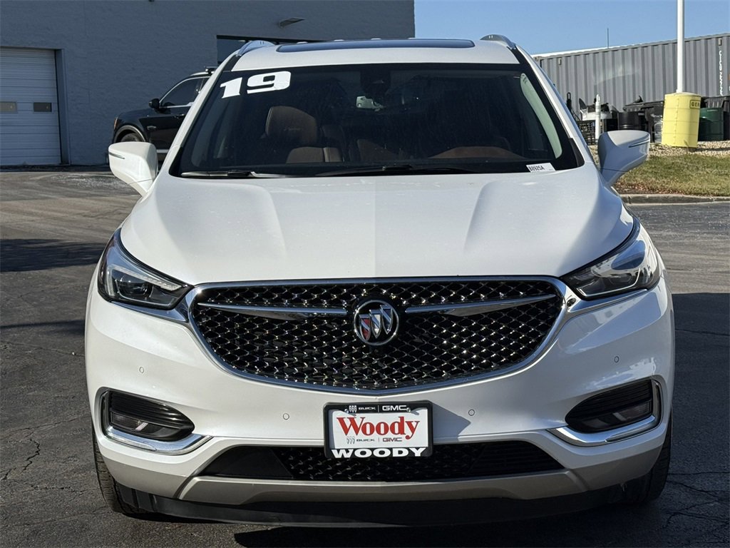 2019 Buick Enclave Avenir photo 2