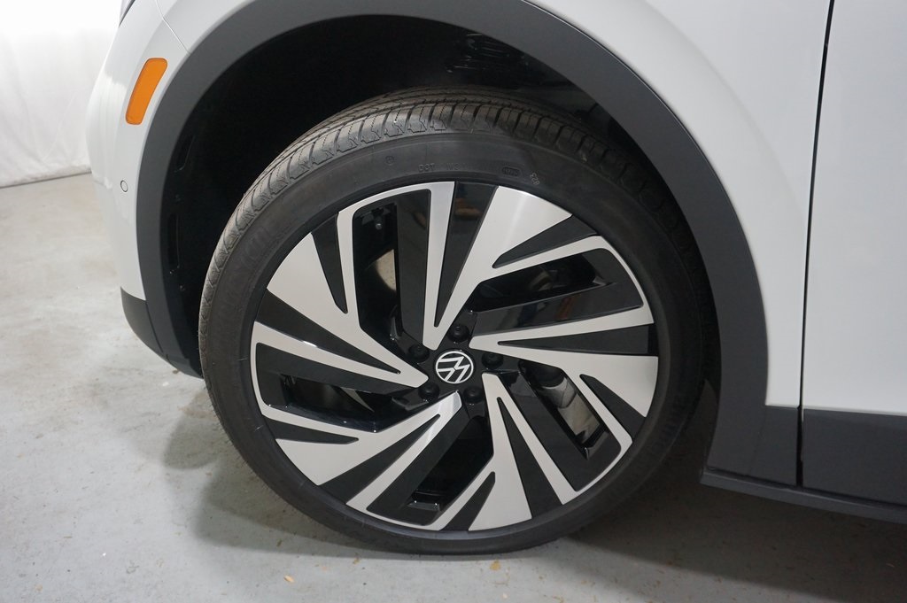 2025 Volkswagen ID.4 Pro Plus photo 35