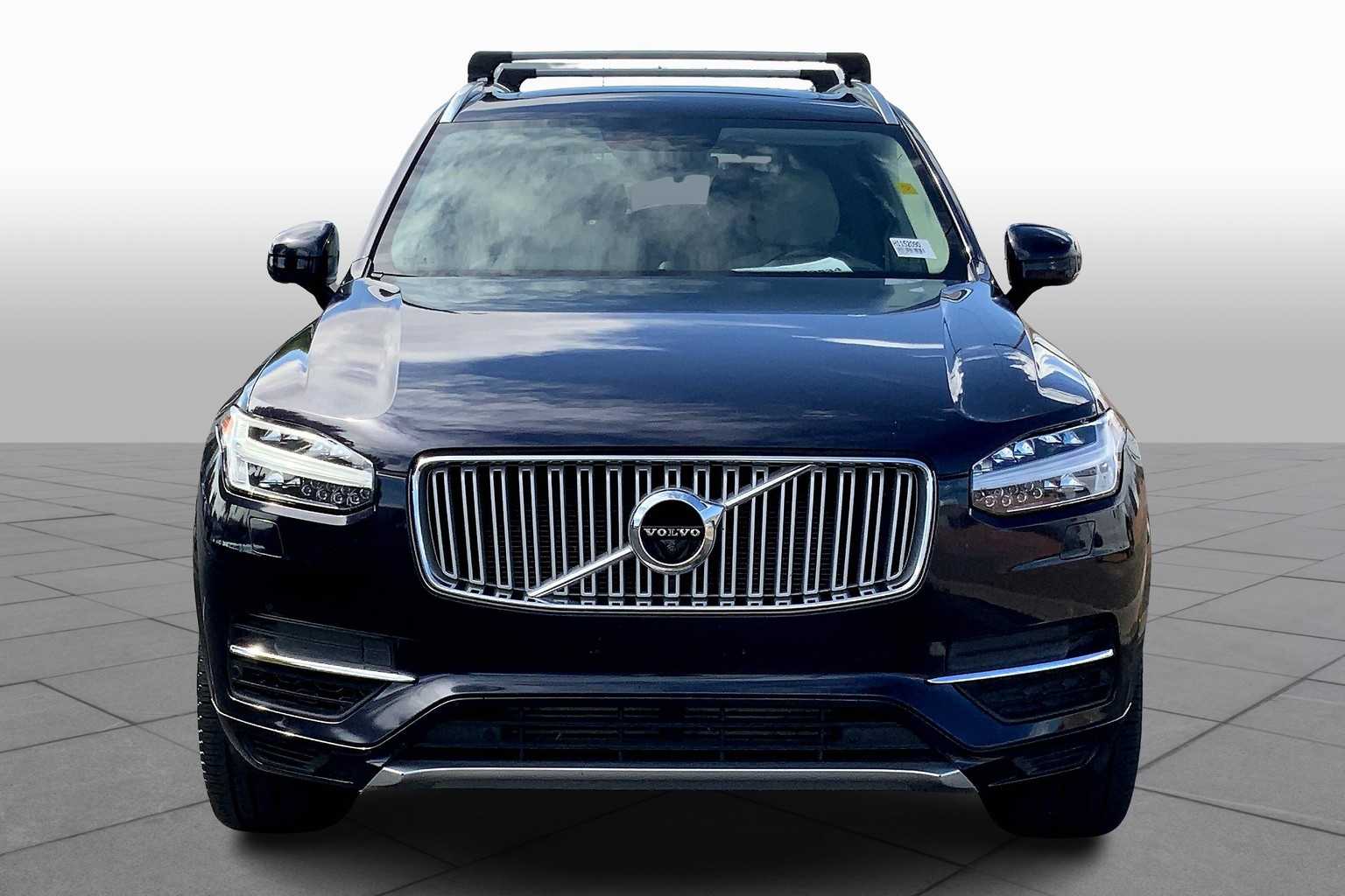 2017 Volvo XC90 Inscription photo 2