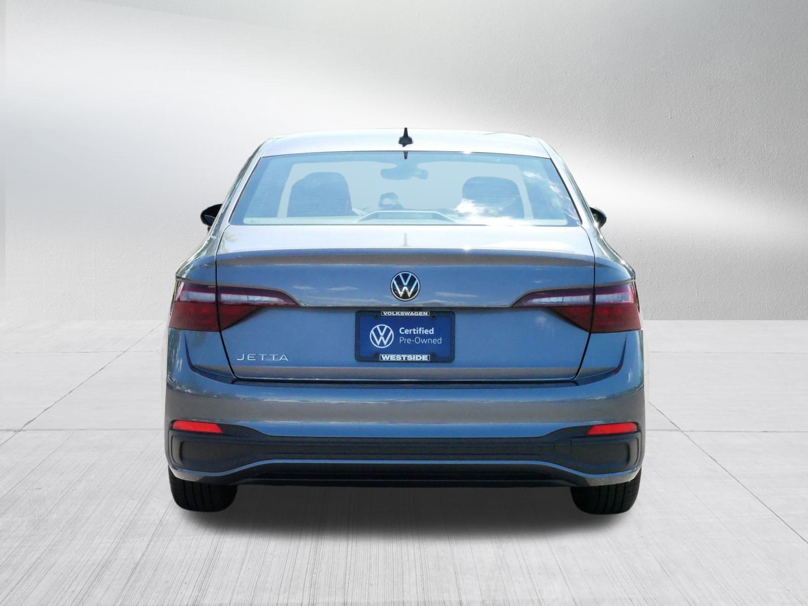 2024 Volkswagen Jetta Sport photo 6